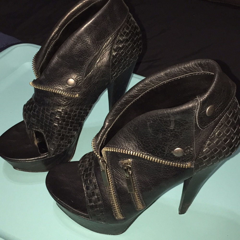 Leather Sandals 👡 NO BOX